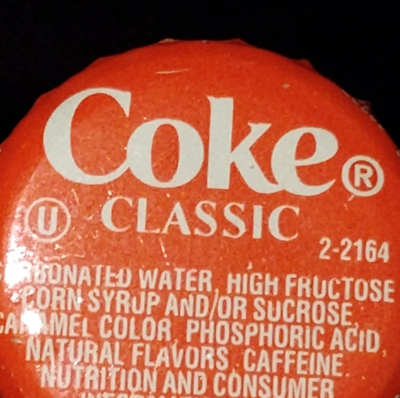 2004 World Champions COCA-COLA CLASSIC COLLECTOR'S BOTTLE! UNOPENED & MINT! - Picture 4 of 8